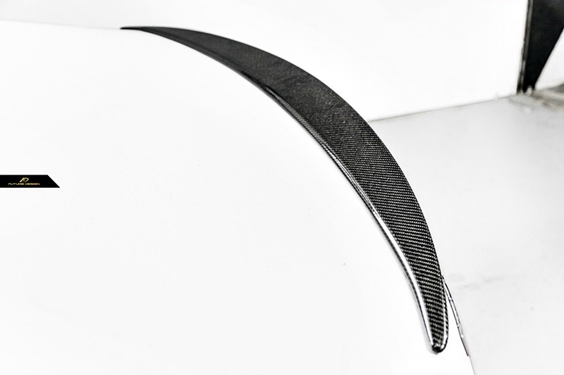 W213 - AMG style Carbon Trunk Spoiler_06